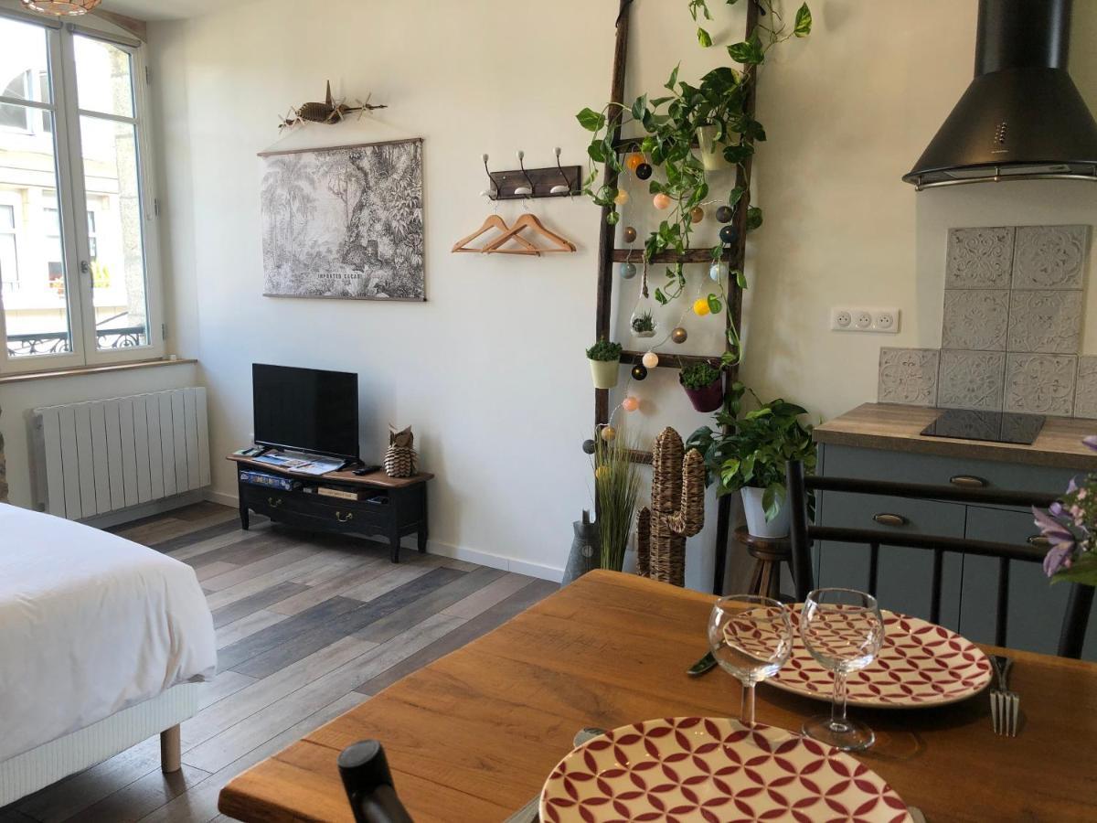 Appartement Centre-Ville Avec Terrasse Rustique Vannes Buitenkant foto